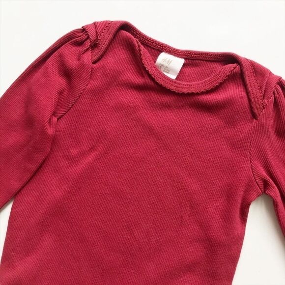 H&M maroon ribbed diaper shirt EUC 6-9 months - Picture 2 of 4